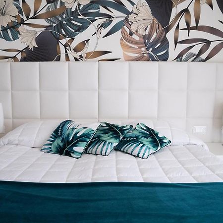 Hotel Conca Verde Линьяно-Саббьядоро Экстерьер фото