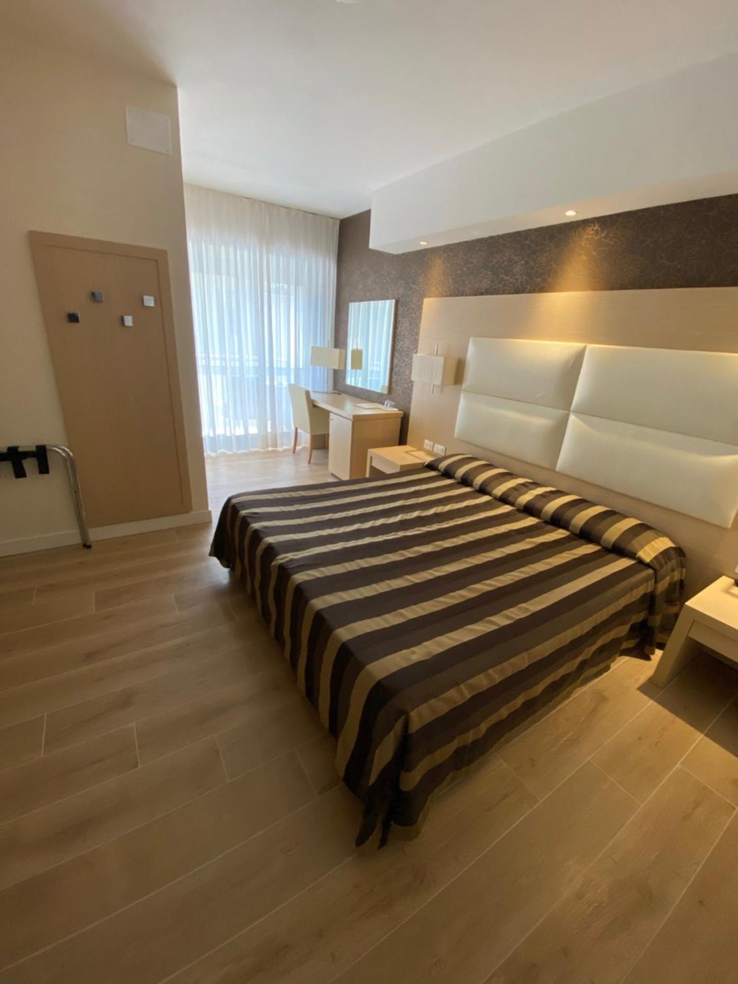 Hotel Conca Verde Линьяно-Саббьядоро Экстерьер фото