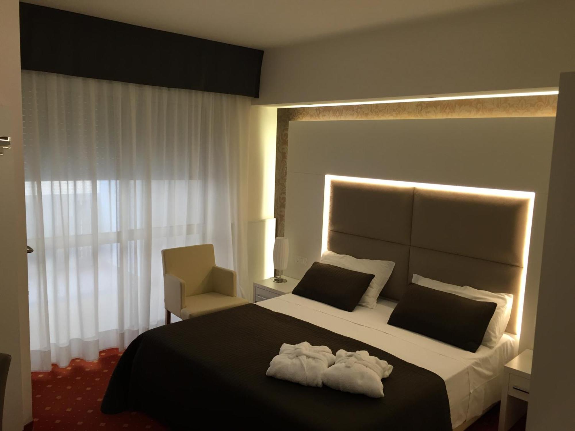Hotel Conca Verde Линьяно-Саббьядоро Экстерьер фото